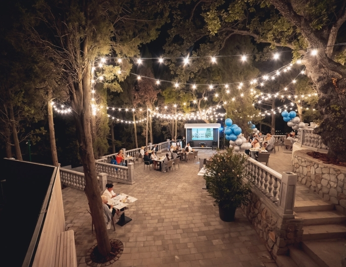 Рестораны и бары - Отель «Усадьба Голубой залив» Симеиз